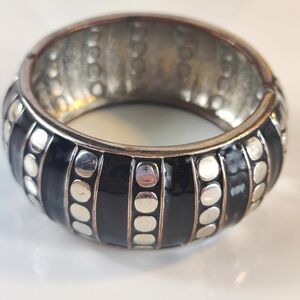 Vintage Black Silver Metal Clamper Bracelet Bangle Retro Boho Statement Jewelry